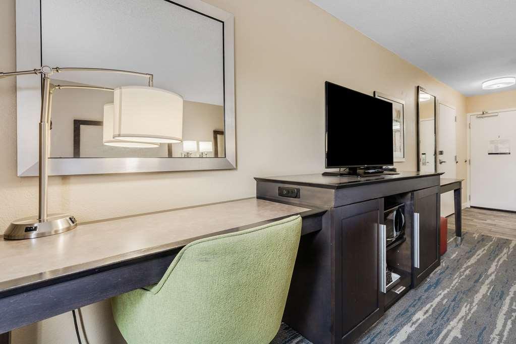 Hampton Inn & Suites Memphis-Wolfchase Galleria Room photo